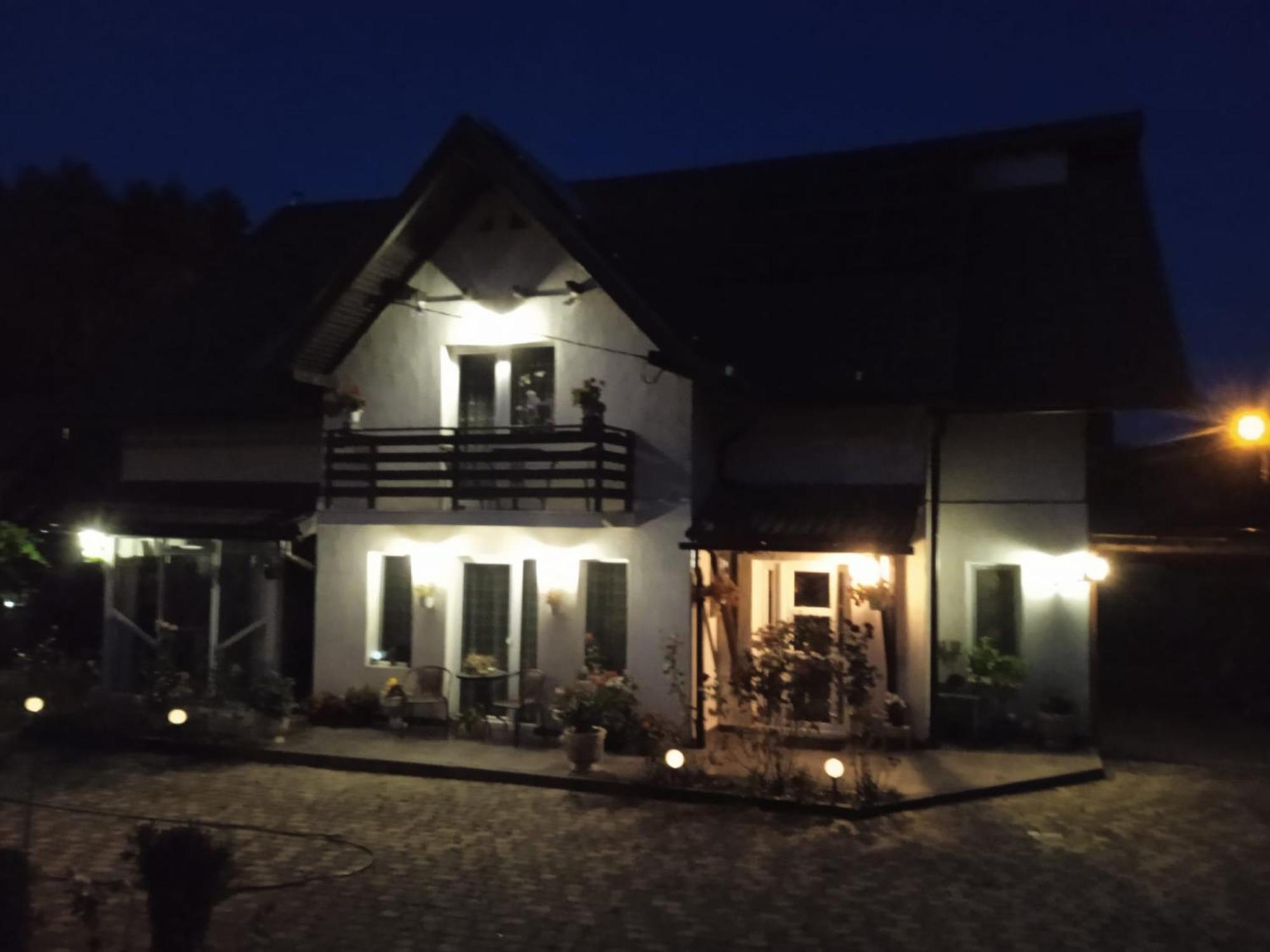 Apartament Edelweiss Ilinca Zărneşti Zewnętrze zdjęcie
